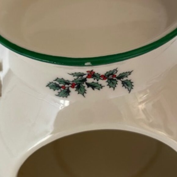 Spode Ceramic Wax warmer/ Wax and essential oil burner. Christmas Tree line. - Picture 6 of 12
